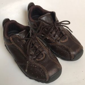 Timberlands genuine leather children boys size 8 shoes